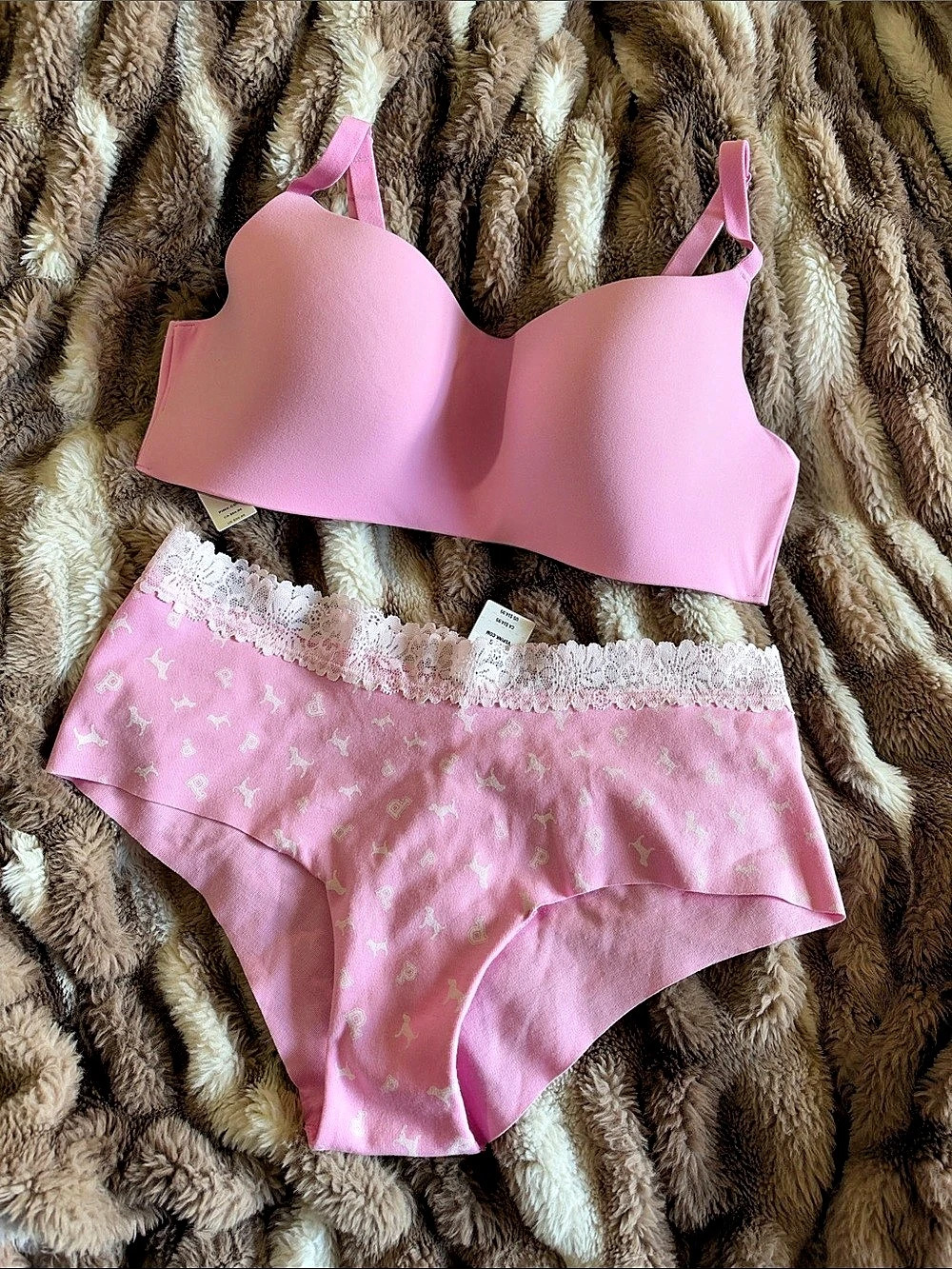 Victoria's Secret PINK Marshmallow Bra & Lace-Trim Logo Panty Set in Pink